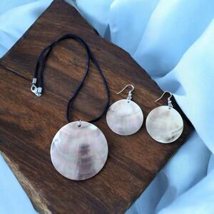 Vintage Abalone Shell Necklace and Matching Earrings